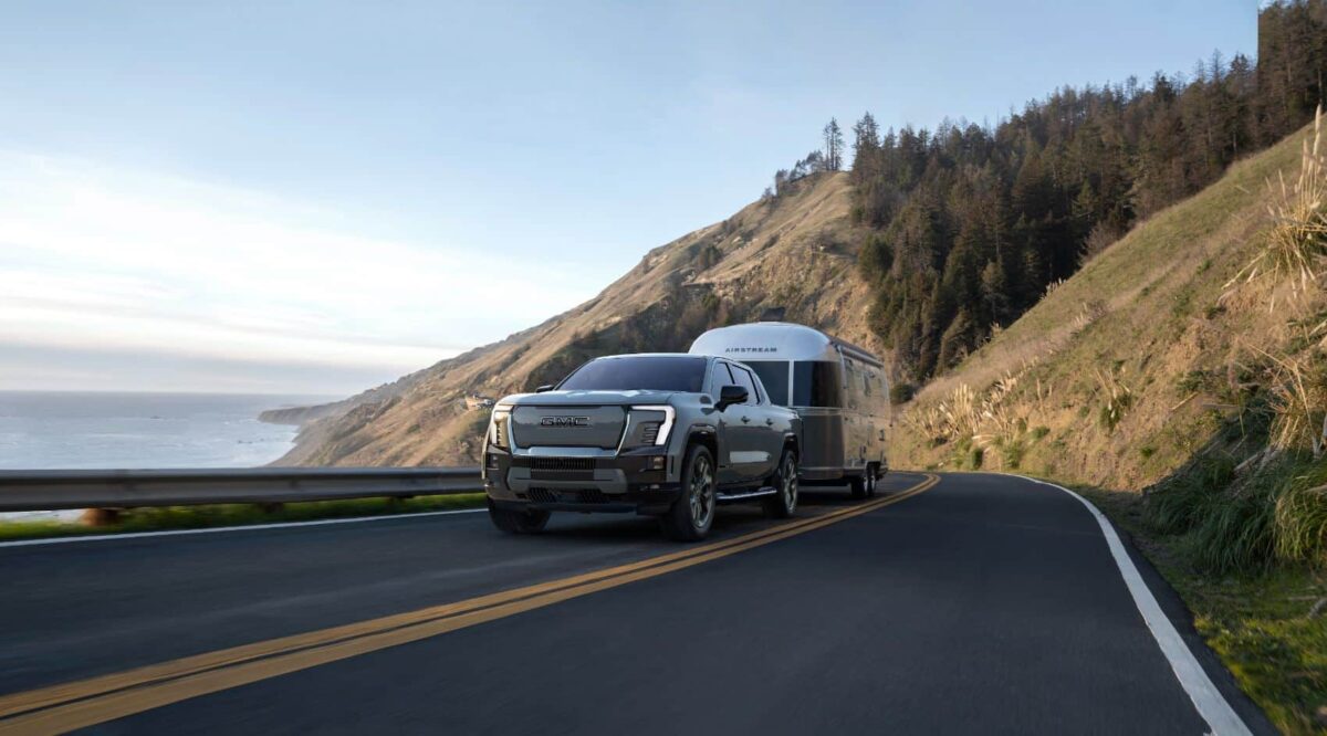 2024 GMC Sierra EV: 754 chevaux, doubles moteurs électriques, 400 milles et ampli; Beaucoup de luxe