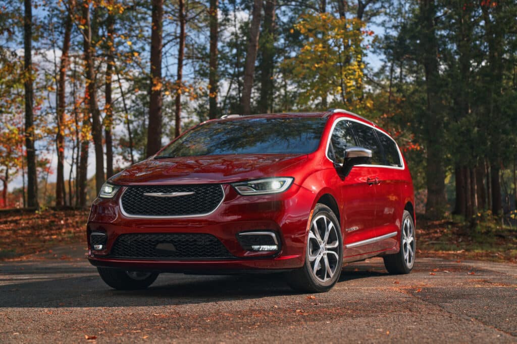 2025 Chrysler Pacifica: Hybride rechargeable, niveaux de finition et ampli; Caractéristiques de sécurité