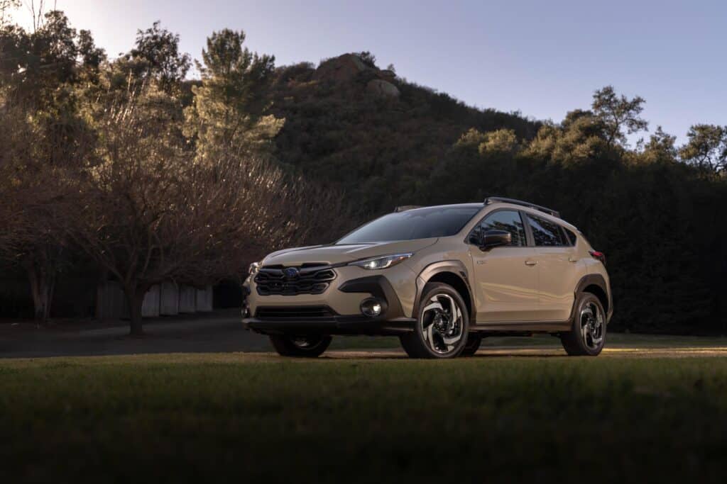 2026 Subaru Crosstrek Hybrid fait ses débuts avec un nouveau groupe motopropulseur, des couleurs de peinture exclusives & amp; Caractéristiques de sécurité mises à jour