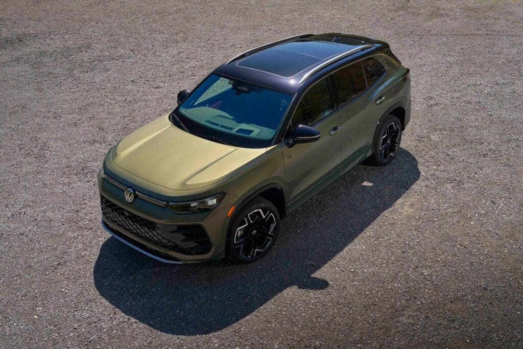 2026 VW TIGUAN SEL R-Line Turbo offre un moteur et un ampli plus puissants; Nouveau style