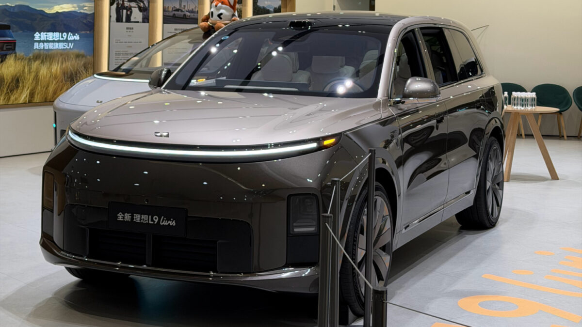 90% of the new Li Auto L9 customers opt for pricier Livis version, report says