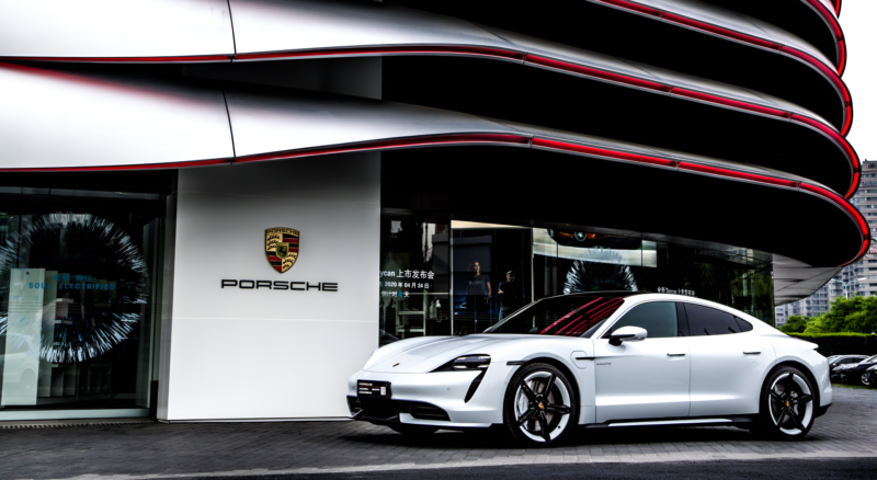Après la fermeture des concessionnaires, Porsche protège les acheteurs avec un plan de dépôt en Chine