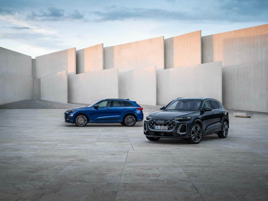 Audi Q5 et 2025 SQ5 : groupes motopropulseurs turbocompressés, plate-forme PPC, transmission intégrale et transmission standard. Tableau de bord de scène numérique cool