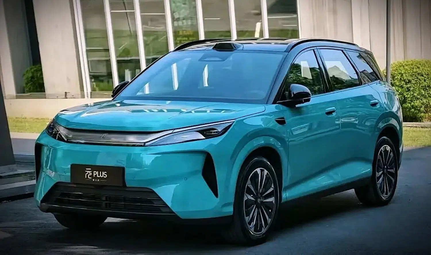BYD Atto 3 débarque dans les showrooms avec une propulsion de 240 kW et une recharge flash, avant son lancement le 21 mai