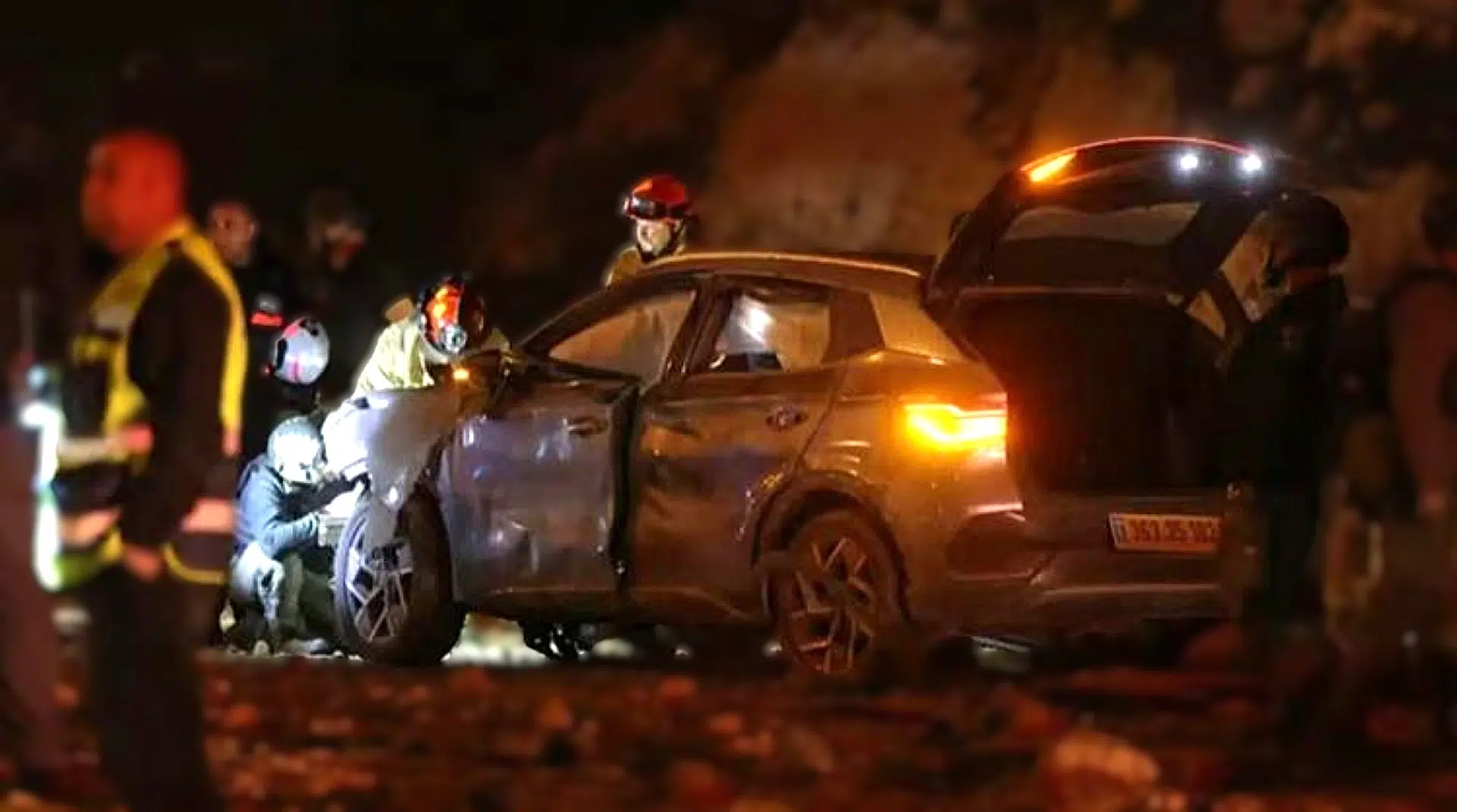 BYD Atto 3 subit une attaque à la roquette à Jérusalem, cinq survivent et trois sont blessés