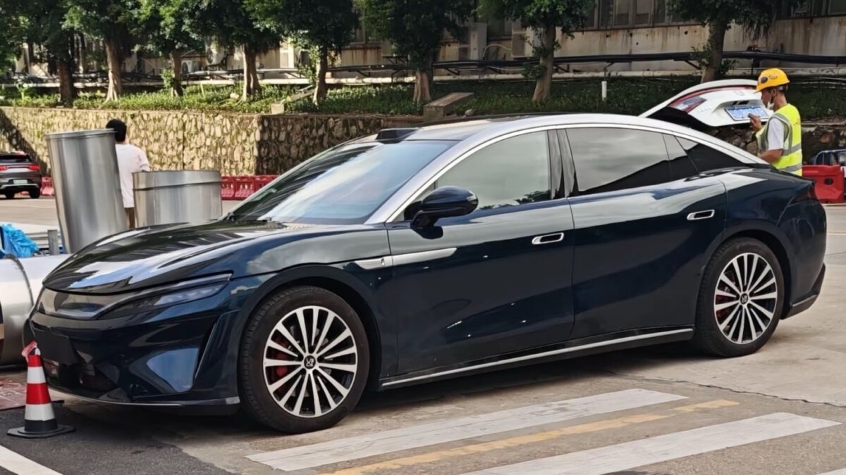 BYD Da Han reveals massive 725.9 kg for 102.3 kWh and up to 1,008 km range
