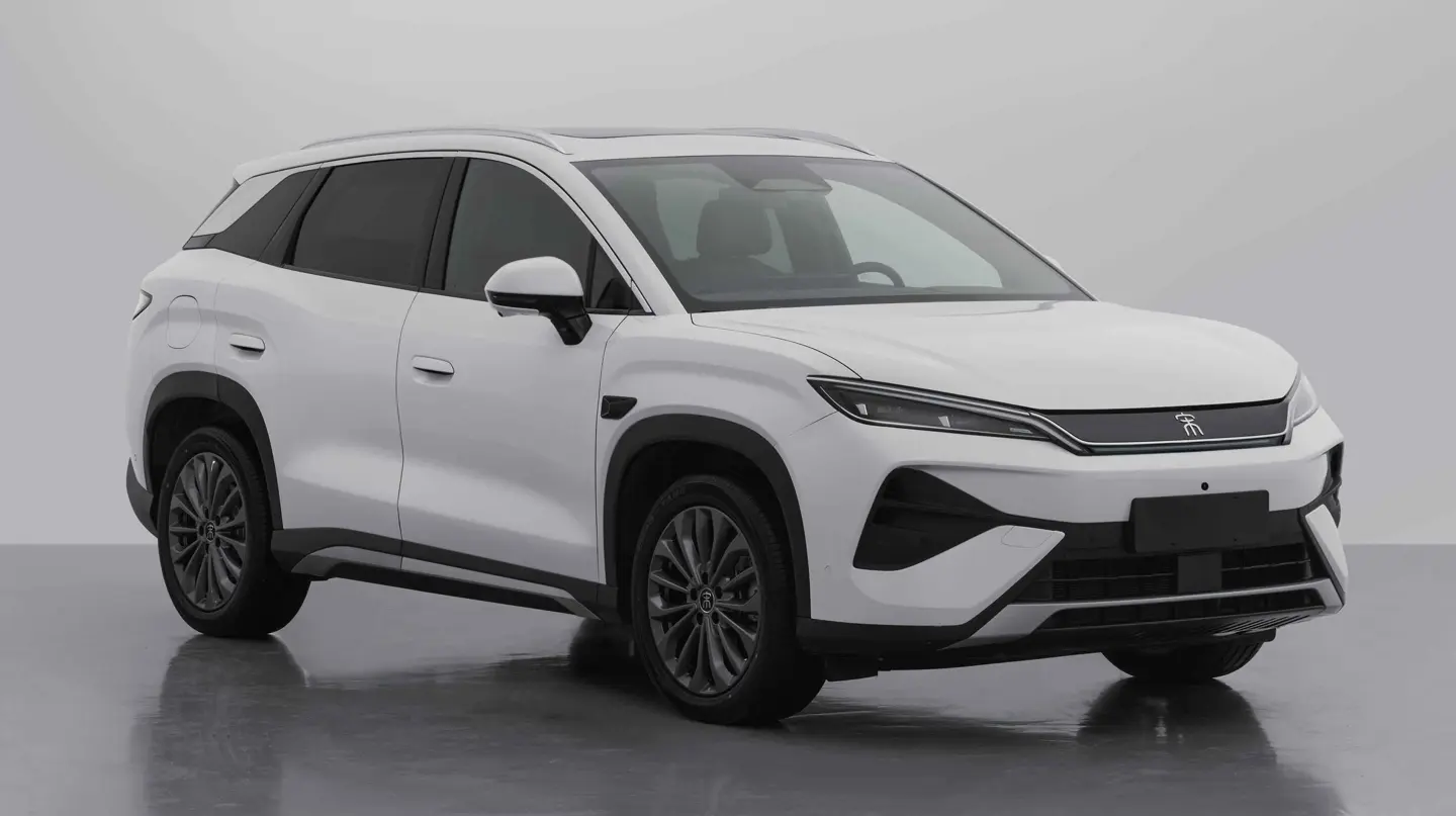BYD Song Ultra aura une autonomie allant jusqu'à 710 km, le premier SUV électrique du segment B de la série Dynasty