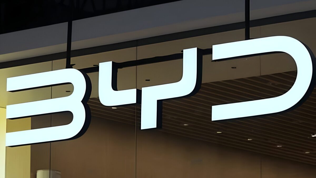 BYD frappe: 37 influenceurs poursuivis pour diffamation en ligne; 690 000 récompenses USD pour les pistes