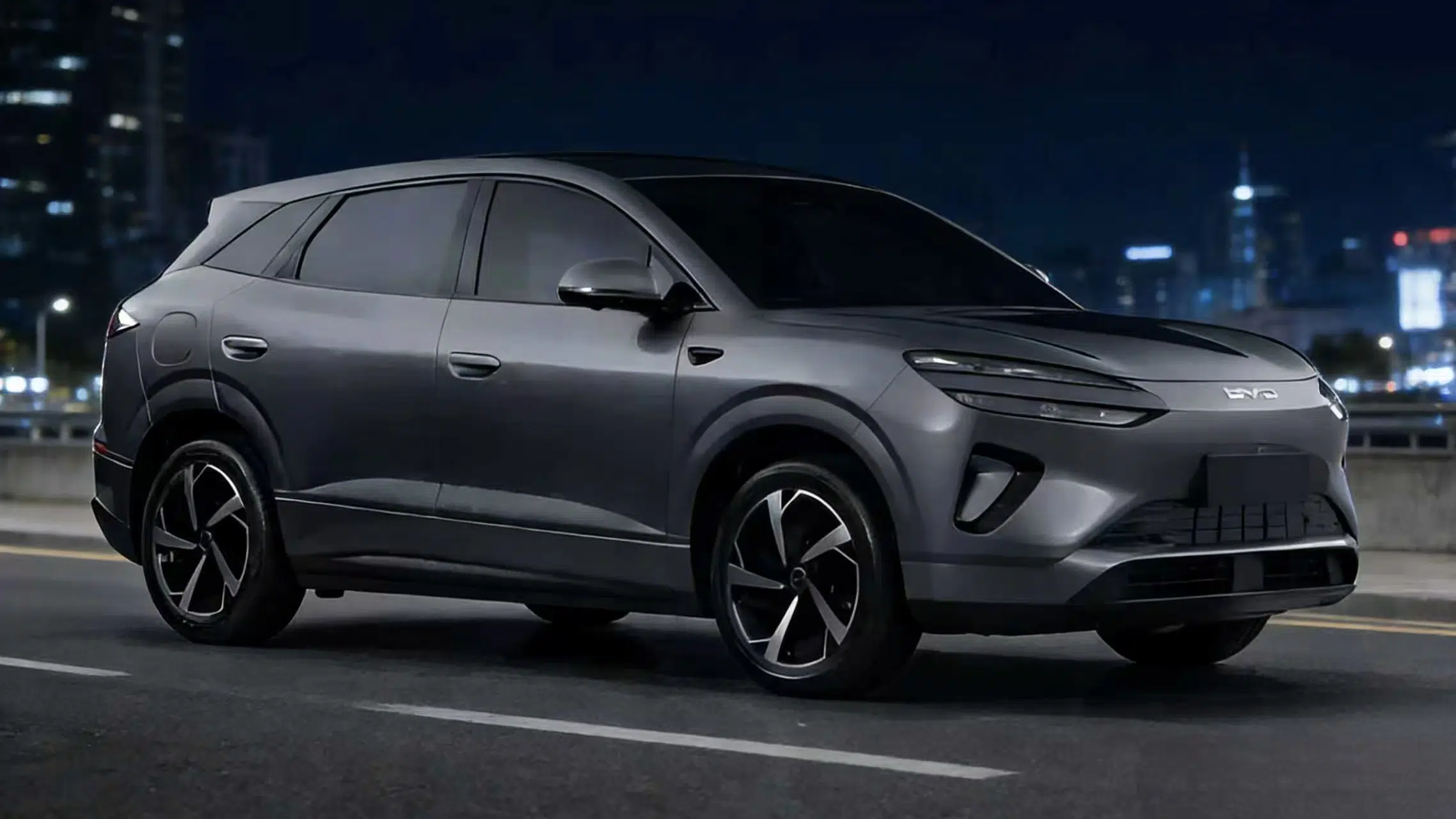 BYD lancera Sealion 06 PHEV avec moteur de 175 kW, autonomie EV de 220 km, option LiDAR en 2026