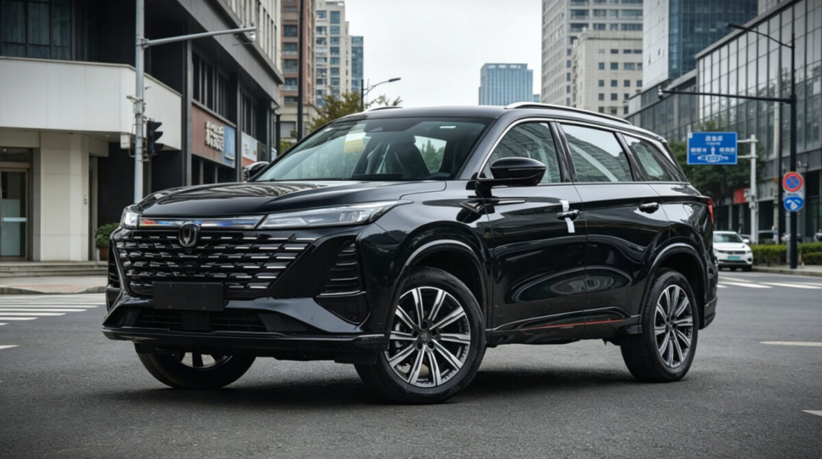 Changan rejoint la poussée chinoise des VHE avec les lancements hybrides CS75 Plus et Eado BlueCore