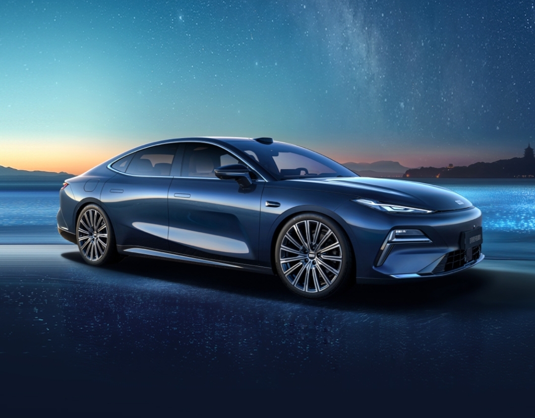 Geely Galaxy Starshine 8 Phev Sedan avec G-Pilot ouvre la prévente à partir de 19 000 USD