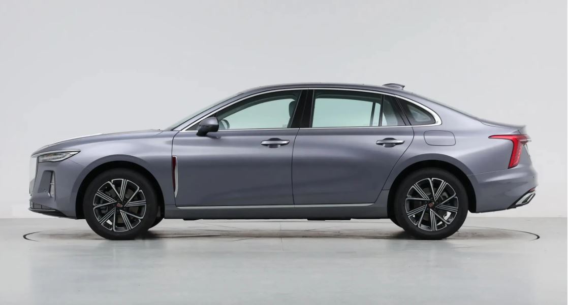 Hongqi H5 PHEV avec une gamme de 1 600 km, la prévente commence à 25 300 USD