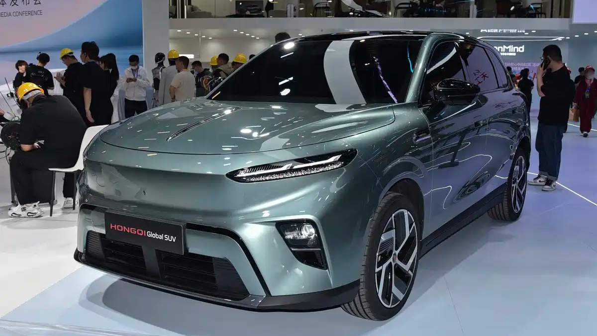 Hongqi de FAW dévoile le premier SUV mondial potentiellement doté de la technologie Leapmotor