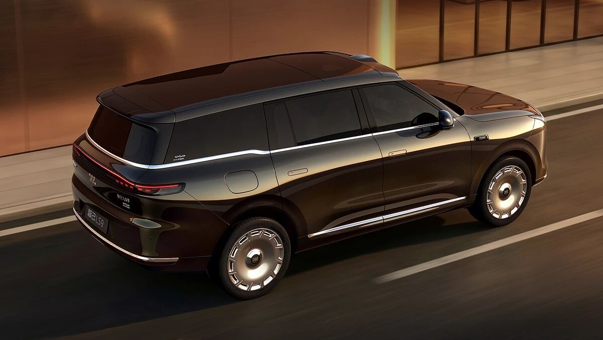 IM Motors dévoile le LS9 Hyper comme le premier SUV de série au monde doté d'une direction électronique aux quatre roues