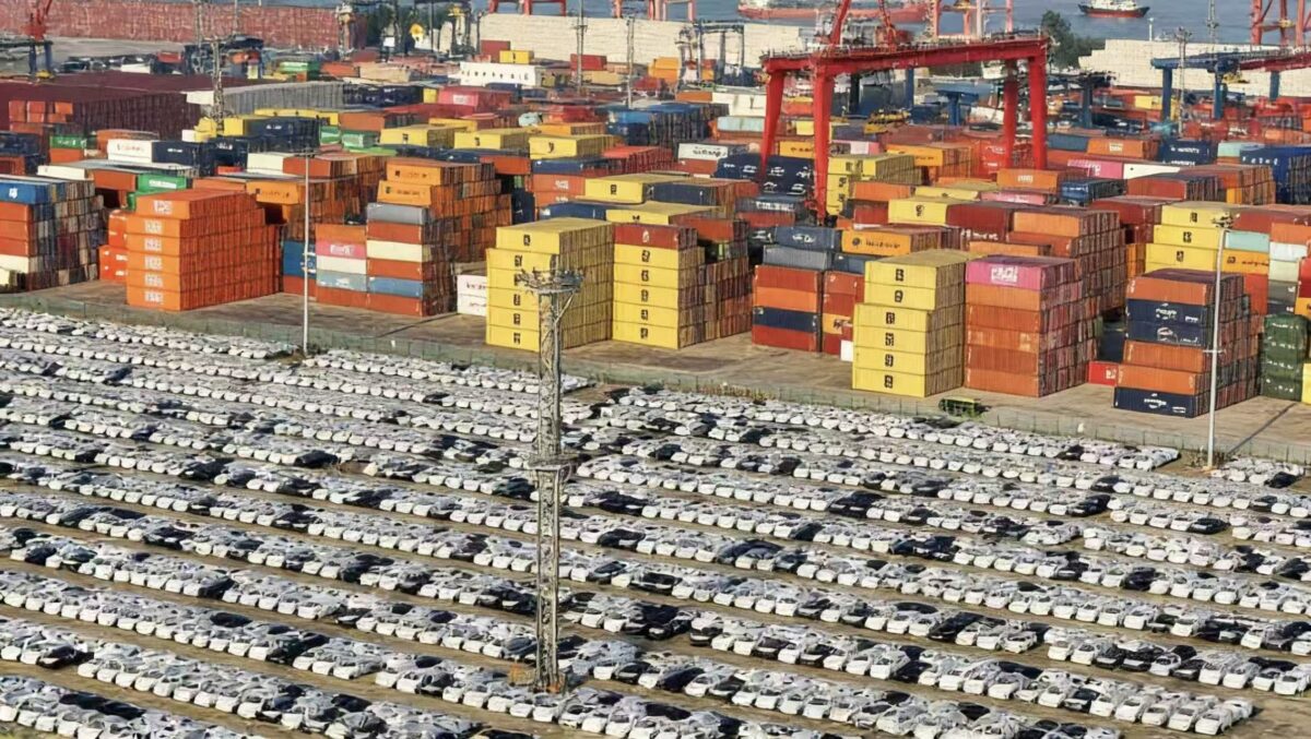 L’UE envisage d’étendre la taxe carbone aux frontières aux voitures et aux pièces automobiles, la Chine réagit
