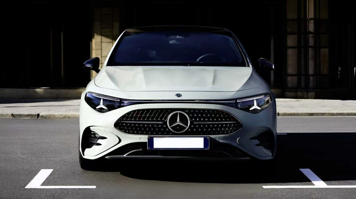 La Mercedes-Benz CLA 220 hybride 2026 est équipée d'un moteur Geely 1.5T développant 208 chevaux