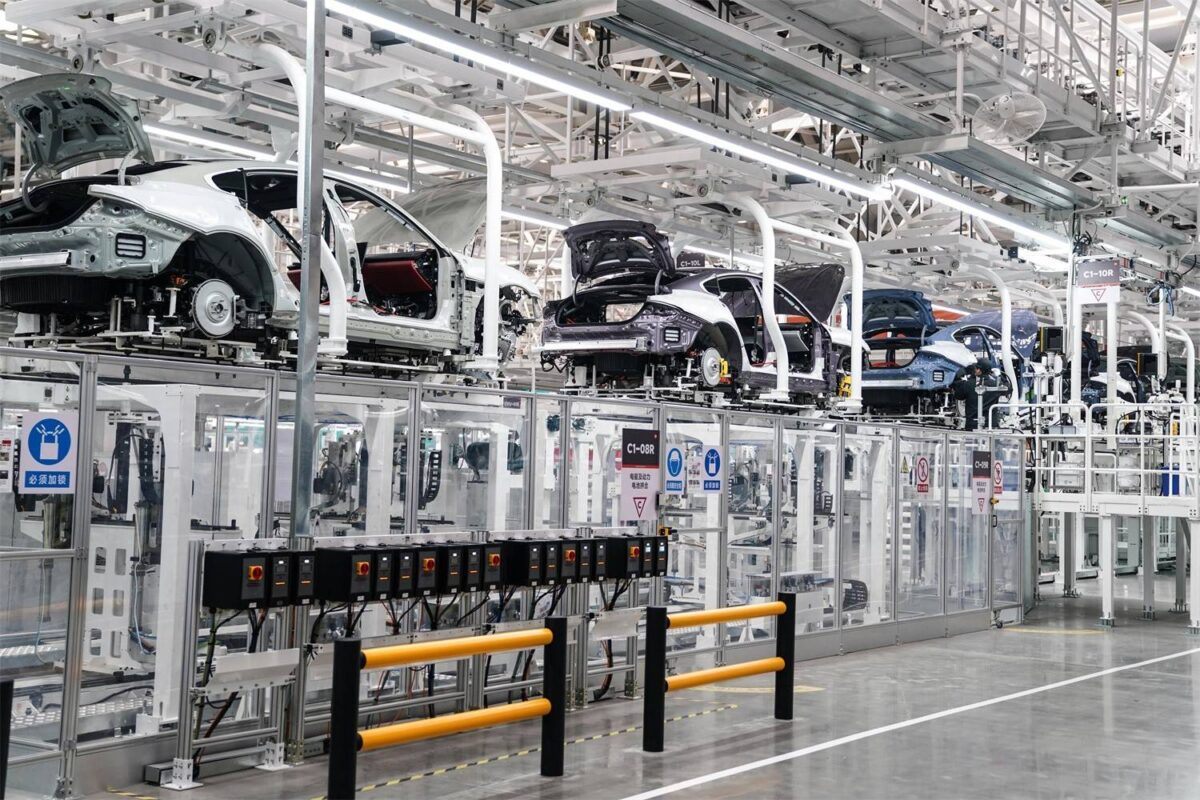 La marge bénéficiaire de l'industrie automobile chinoise était de 4,4 %, soit 2 000 USD par véhicule, la deuxième plus basse de l'histoire, de janvier à novembre 2025.