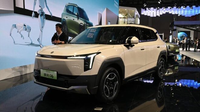 Le SUV électrique du Dongfeng fait ses débuts au salon de l'auto de Shanghai 2025
