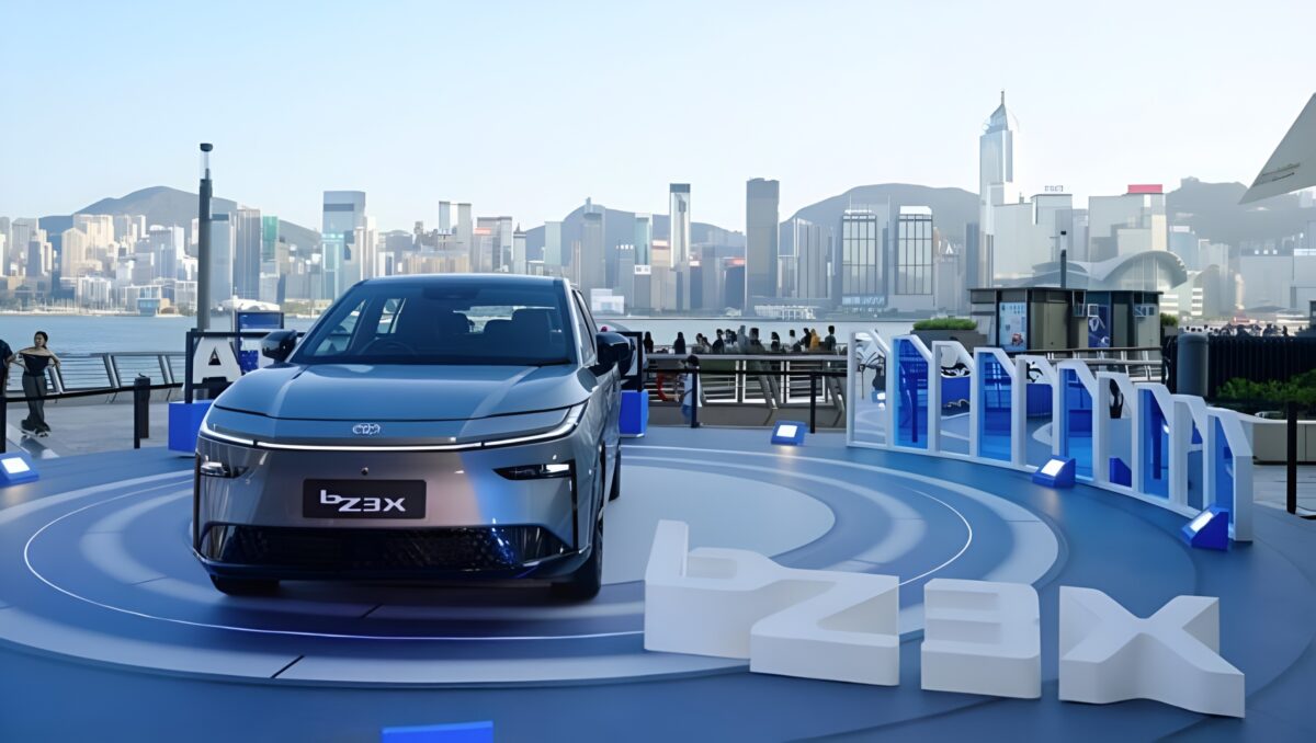 Le Toyota bZ3X fabriqué en Chine est lancé à Hong Kong à 29 500 USD, devenant ainsi le modèle Toyota le moins cher