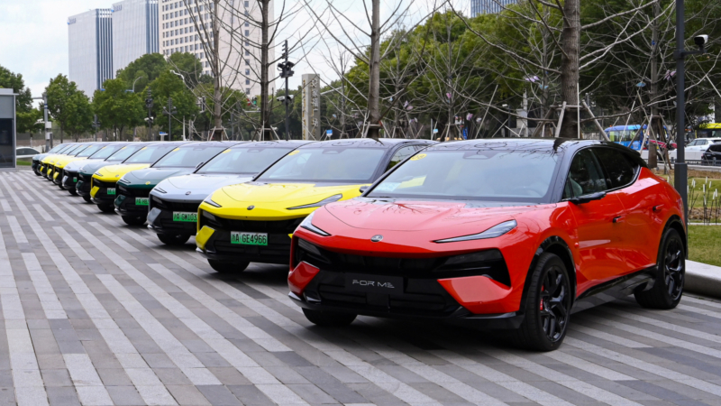 Lotus Eletre X PHEV crossover to start presales in China on March 10