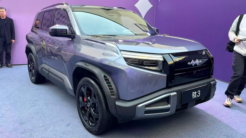 Le nouveau Fang Cheng Bao Ti3 de BYD est lancé avec une recharge flash, à partir de 22 300 USD