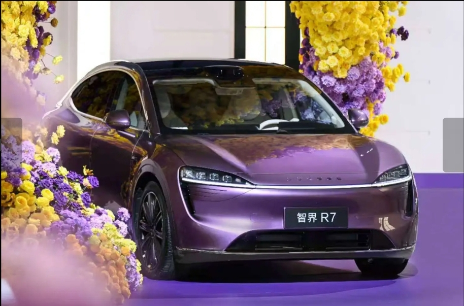 Le nouveau luxe de Huawei & Chery R7 Erev avec une gamme de 1673 km lancée en Chine