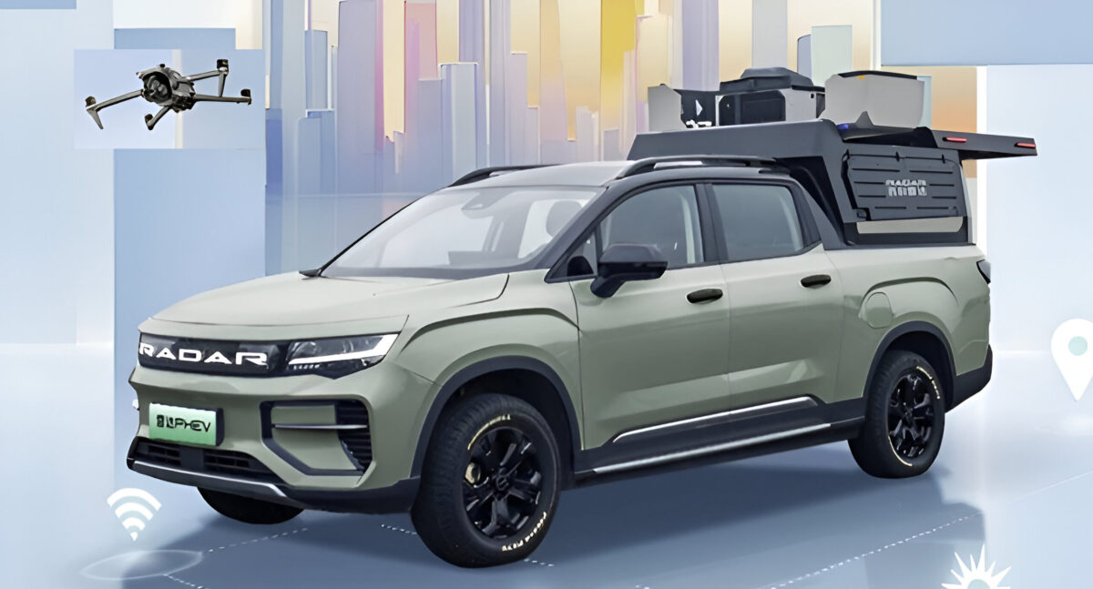 Les débuts à ramassage hybride de Geely's Radar avec une boîte de vitesses 3DHT et une gamme de 1 000 km au Shanghai Auto Show