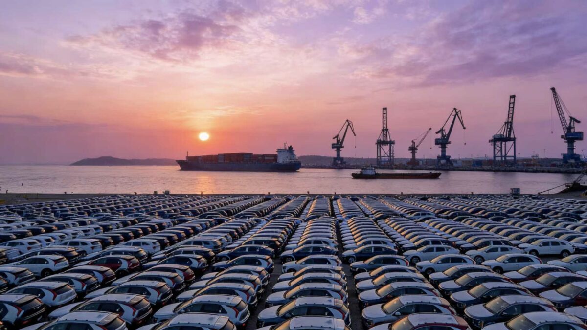 Les ventes de voitures en Chine au cours de la première semaine de décembre ont chuté de 32 % sur un an, à 297 000 unités.