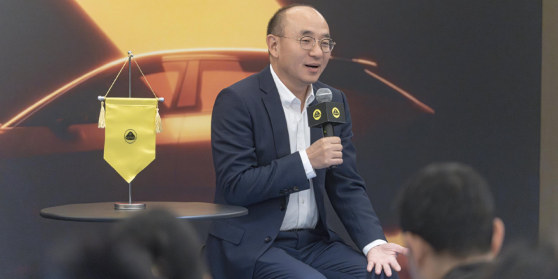 Lotus deviendra la première marque chinoise de véhicules électriques au Canada en vertu d'un nouvel accord tarifaire, déclare le PDG