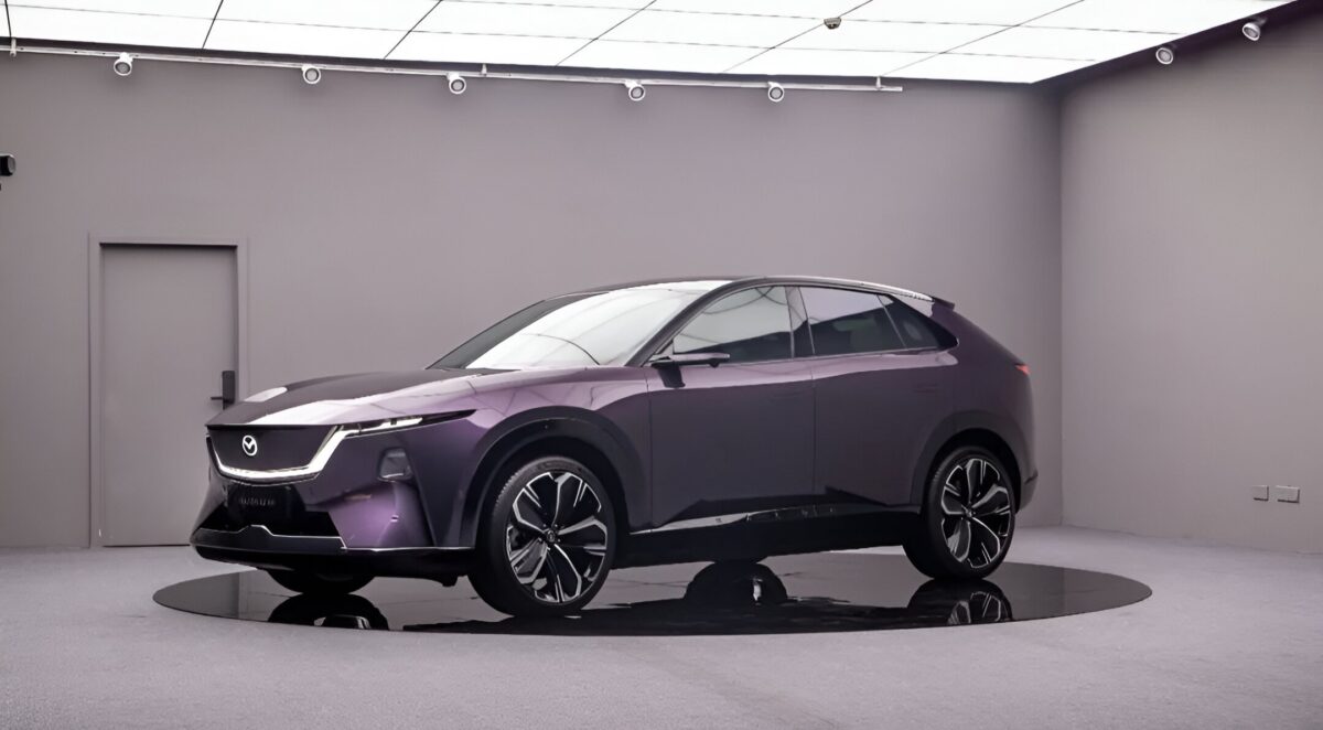 Mazda EZ-60 SUV frappe 18 000 précommandes sur le marché chinois bondé