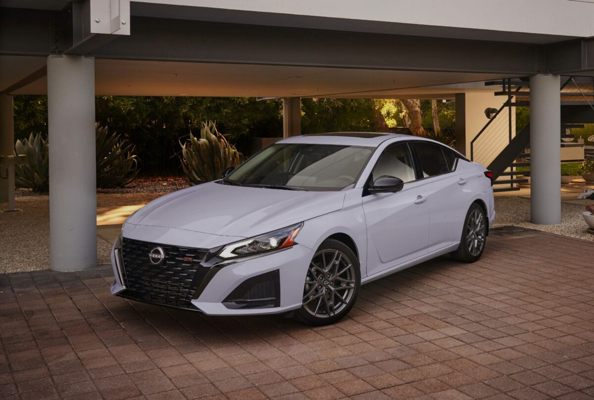 Nissan Altima 2024 : berline intermédiaire élégante avec traction intégrale et transmission intégrale Moteur turbo, technologie de conduite avancée et amp; PDSF compétitif
