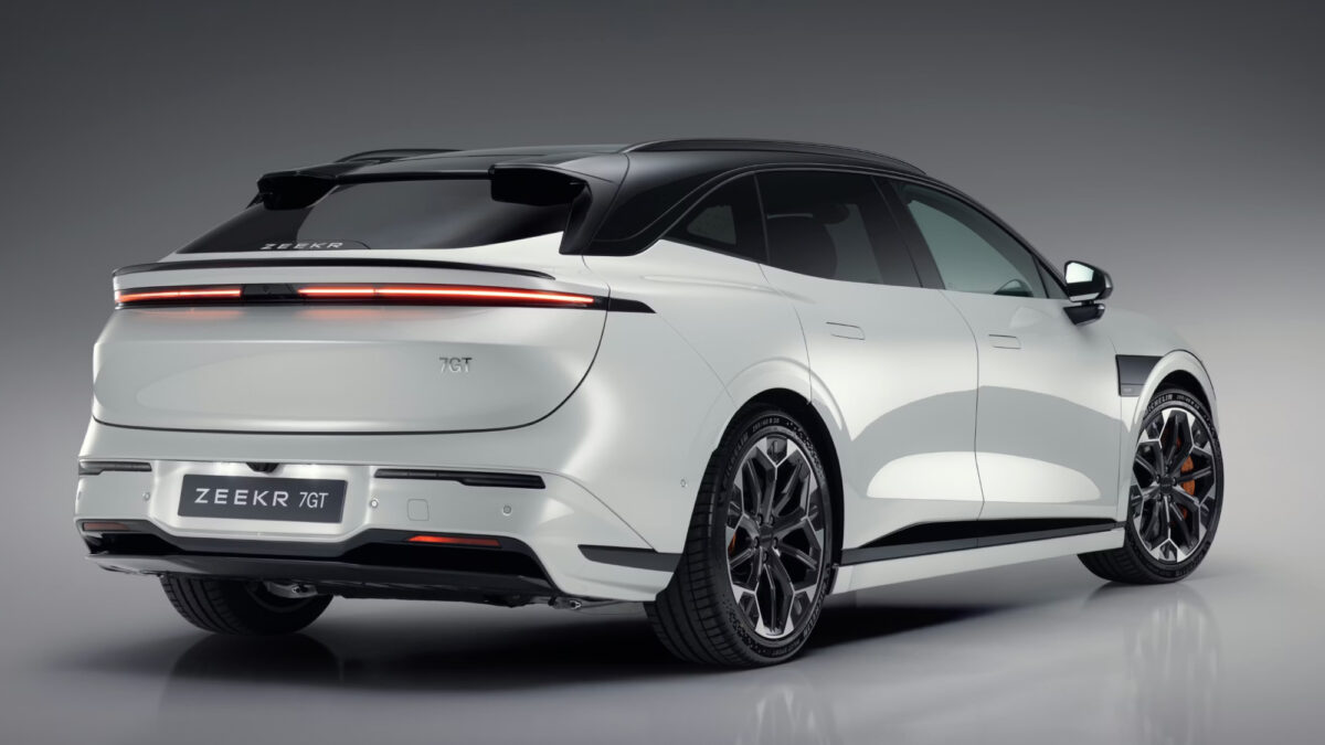 New Chinese cars at Brussels Motor Show 2026: Zeekr 7GT & Leapmotor B03X
