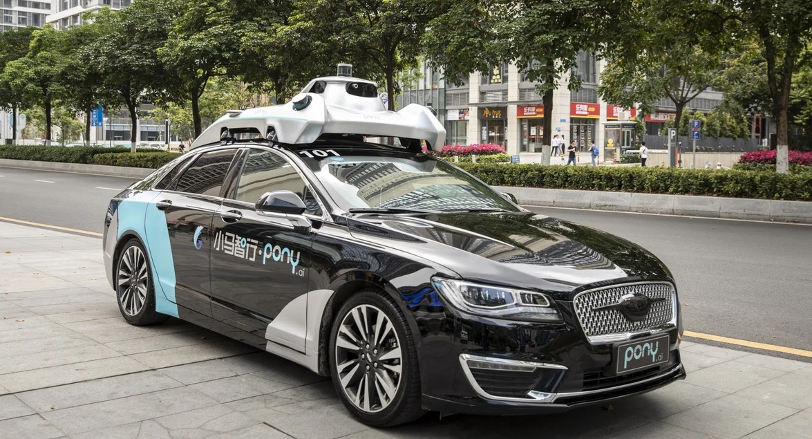 Uber s'associe à trois startups chinoises autonomes pour lancer la robotaxie à l'échelle mondiale