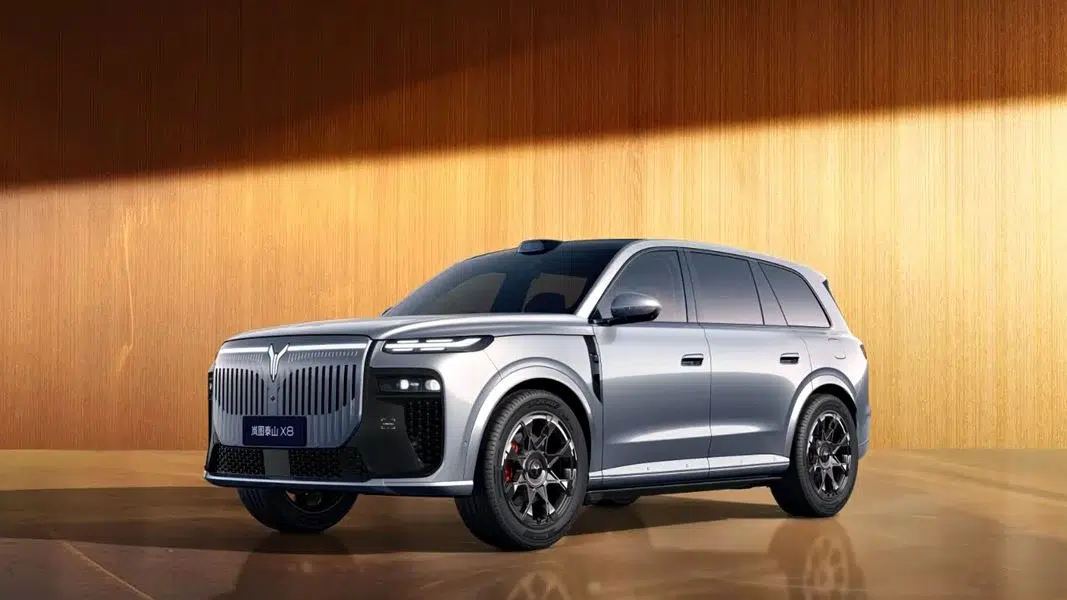Voyah de Dongfeng lance le SUV Taishan X8 avec les dernières versions Huawei HarmonyOS, 800V PHEV et EV