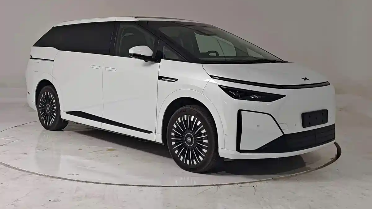 XPeng X9 Ultra EV dévoilé avec une puissance de calcul de 2250 TOPS
