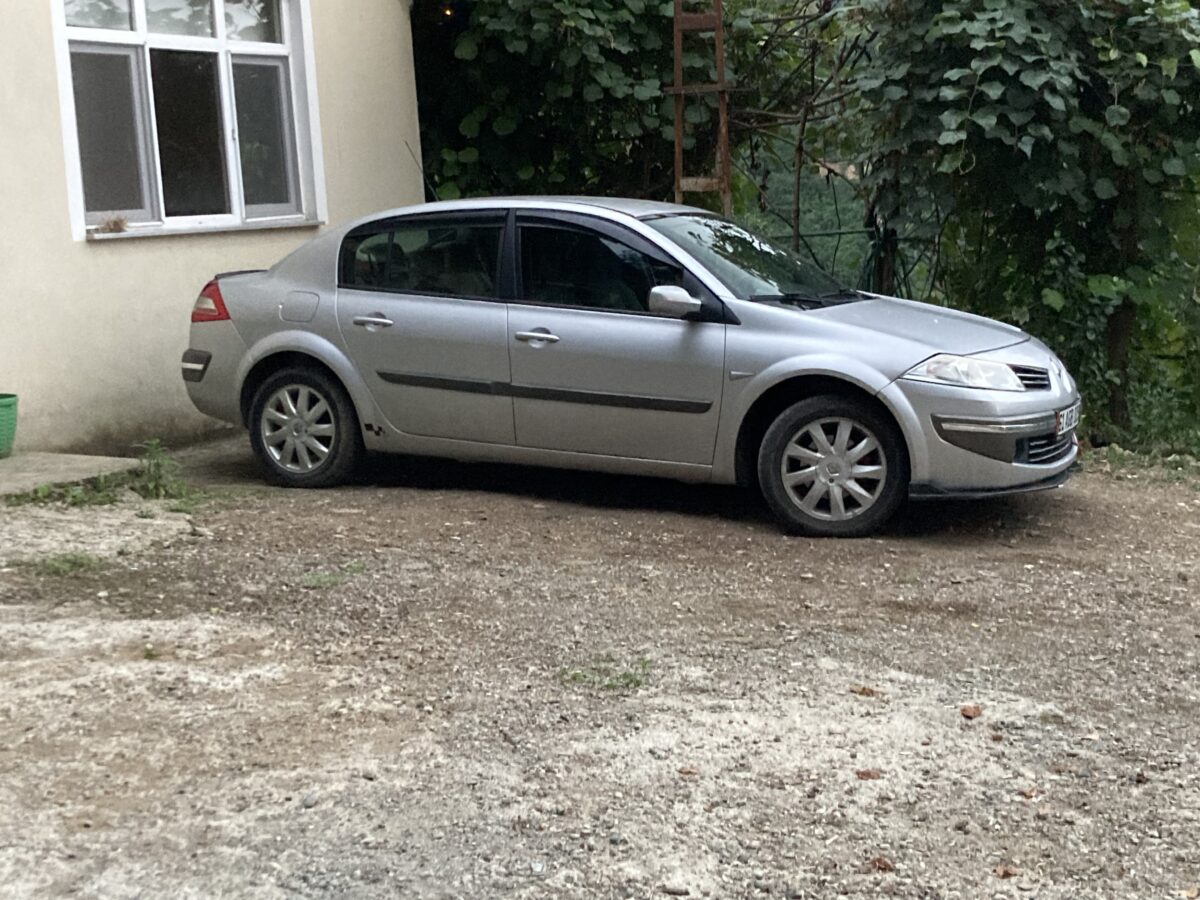 Trouvez votre Renault Mégane bleue d’occasion : guide complet des meilleures offres