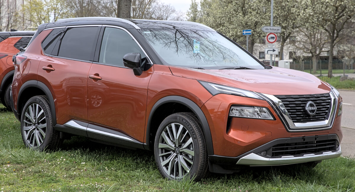 Trouvez votre Nissan X-Trail noir : options d’achat et occasions certifiées