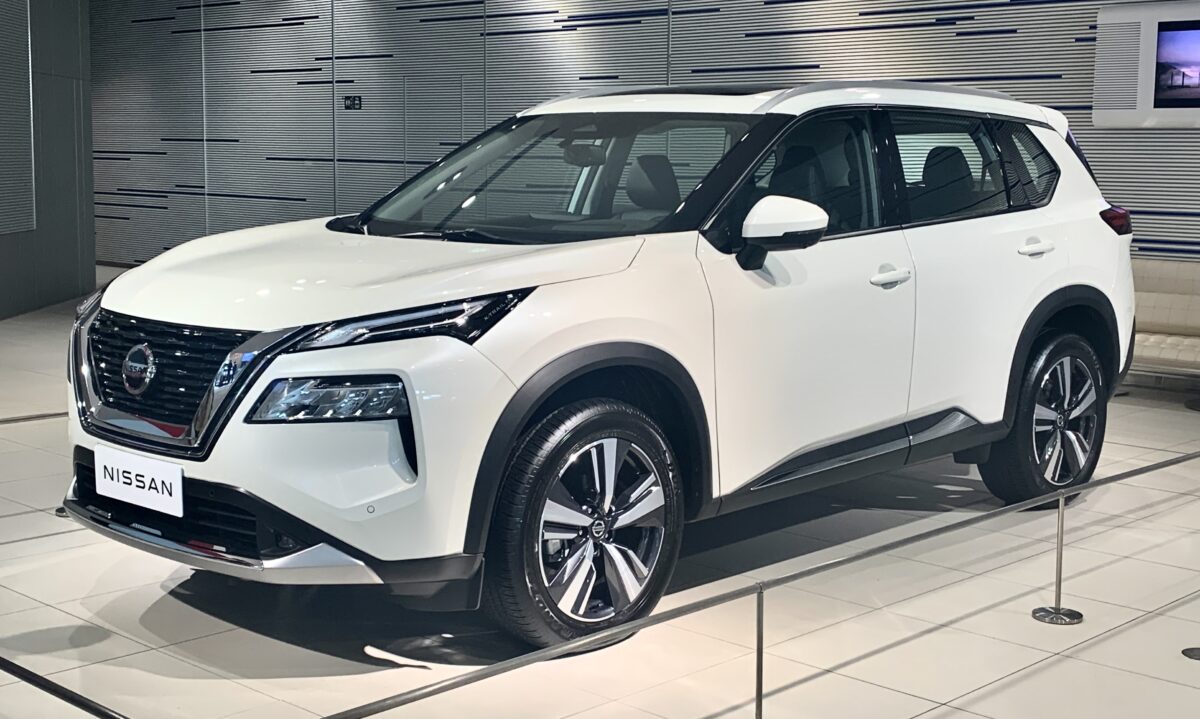 Trouvez votre Nissan X-Trail noir : options d’achat et occasions certifiées